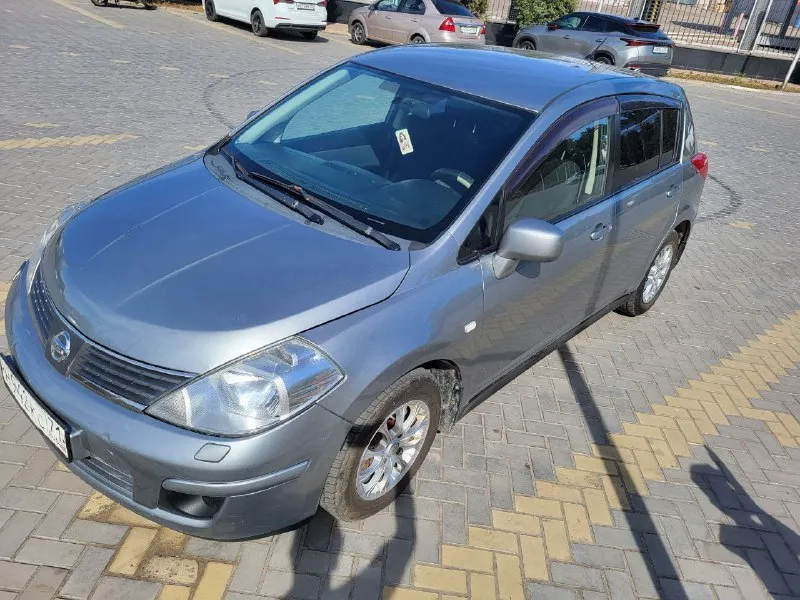 Nissan tiida (ниссан тиида) 2008 год, в хорошем состоянии, два хозяина и чистая автотека. двигатель... - фотография