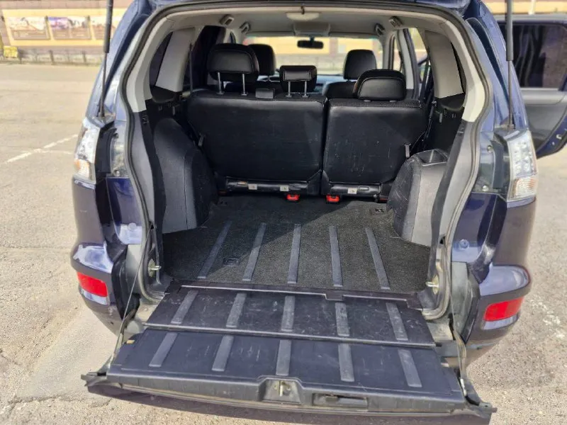 Mitsubishi аутлендер xl. 2.0 акпп 2010г. в. рестайлинг. отличное состояние как внешне, так и технически. чистый ухоженный салон. автомобиль не требует срочных вложений. двигатель работает без посторонних звуков. не дымит. кпп без пинков и рывков. по ходовой тоже без каких либо замечаний. автотека полностью зелёная без дтп и расчетов. заинтересованным скину бесплатно по запросу, если нужно. юридически чистая без ограничений. могу присутствовать с вами в гибдд для перерегистрации. продажа за наличные. обмен не интересует. комплект зимней резины отдам с автомобилем. более подробно расскажу по телефону. авто в кировском районе донецка. цена 1 220 000 р. торг возле автомобиля. +79491452569 вадим. звоните договоримся. 📲 tg: @july_prosmm 📞 звоните: +7(949)1452569 - фотография - 9