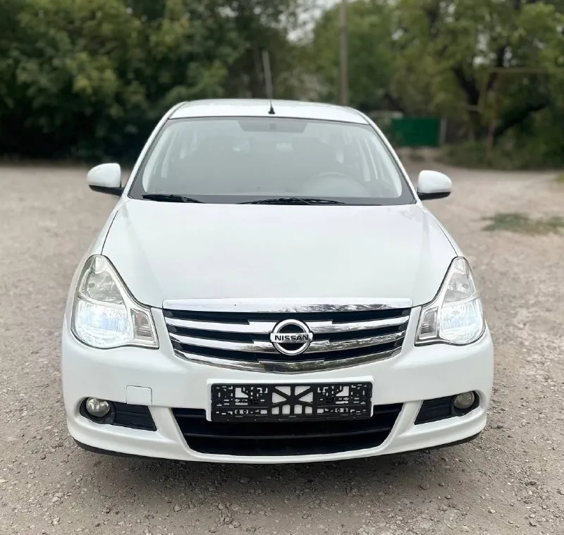 Очень срочноя продажа. такая цена только на выходные цена 799тыс. руб. продаю nissan альмера 2018год. 1.6 автомат пробег 127тыс. км. не бит. не краш.2хозяена газ евро-4 не такси, не каршеринг автомобиль в идеальном состоянии без какаих либо вложений вообще. кузов весь в родном окрасе за исключением одного переднего клыла любые проверки. нет не гнили не ржавчины не царапин не вмятин не сколов выглядит в живую лутще чем на фото и видио. в превосходном состоянии. родной пробег 127тыс. км подтвержденный автотекой. коробка самый обычный автомат айсин 5ст. не пинает не дергает работает как ак47)ходовая тоже в идеальном состоянии. салон как новый. самая полная комплектация для данной модели: кондиционер холодит очень хорошо, гур, подогрев сидений, датчики света и дождя, эл. стекдоподьемники, эл. зеркала с обогревом. также установленно газавое оборудование пропан евро-4. автотека зеленая по запросу могу скинуть автотеку.2сообстаеника. юредически авто чистое. продажа с перелформлен 📞 звоните: +7(949)9706850 - фотография - 3