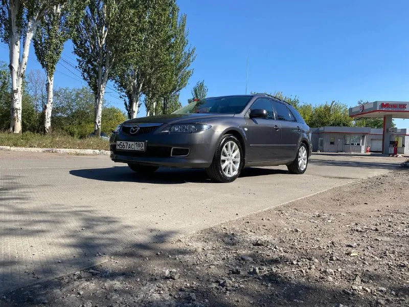 Продам мазда 6 2006 год мотор 2.0 механика пробег 210 тыс км оригинал, цена 640₽ авто в отличном техническом состоянии, весь обслужен, просторный семейный автомобиль, ухоженный салон, автомобиль официальный, один владелец с автосалона, экономный все вопросы по тел +79494936731 находиться в макеевке - фотография - 4