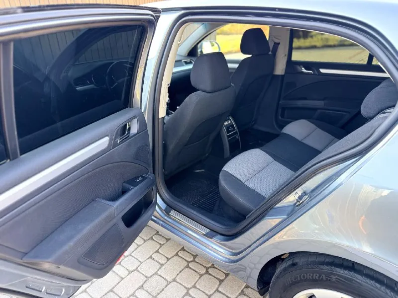 💶 цена:1.330🍋 📮 город: донецк 🚘 марка / модель: skoda superb 📅 год выпуска: 2012 📊 пробег: 140 000 ⛽ двигатель (тип, объем, мощность): 1.8tsi 🔧 тип кпп: механическая 👨‍⚖ владельцев в птс: 1 ⏳ срок владения: 13 лет 📝 описание:в моей семье с салона нареканий нет готов к любым проверкам на вашем сто за автомобиль не стыдно есть незначительные сколы лкп торг присутствует ☎ контактный телефон: +79493637752 - фотография - 10