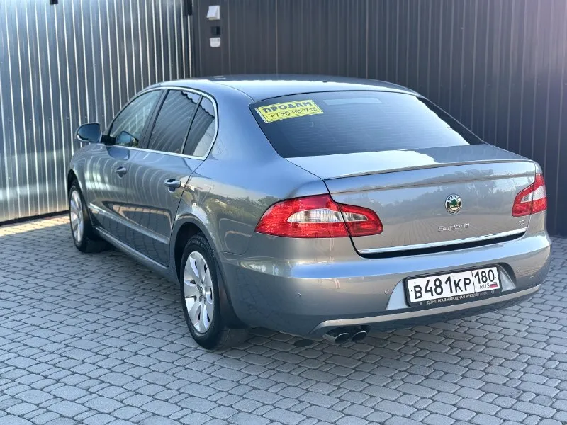 💶 цена:1.330🍋 📮 город: донецк 🚘 марка / модель: skoda superb 📅 год выпуска: 2012 📊 пробег: 140 000 ⛽ двигатель (тип, объем, мощность): 1.8tsi 🔧 тип кпп: механическая 👨‍⚖ владельцев в птс: 1 ⏳ срок владения: 13 лет 📝 описание:в моей семье с салона нареканий нет готов к любым проверкам на вашем сто за автомобиль не стыдно есть незначительные сколы лкп торг присутствует ☎ контактный телефон: +79493637752 - фотография - 3