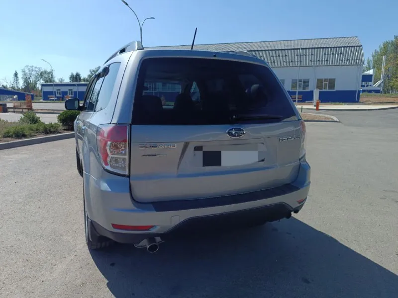 Продам личный авто subaru forester год: 2009г : 2,5 at (171л. с) коробка автомат привод: полный пробег: 165м цена: 1,3 миллиона (торг уместен) продаю личный авто в отличном состоянии. по техническому состоянию всё отлично. двигатель обслужен, масло не ест, коробка переключает плавно, ходовка и привод в полном порядке. кондиционер работает отлично, печка работает, обогрев сидений и. д всё работает. установлена сигнализация с возможностью автозапуска. полный комлект: зимней, летней резины. продажа по финансовым причинам. детали по телефону либо в тг: +7 📞 звоните: +7(949)3222619 - фотография - 2