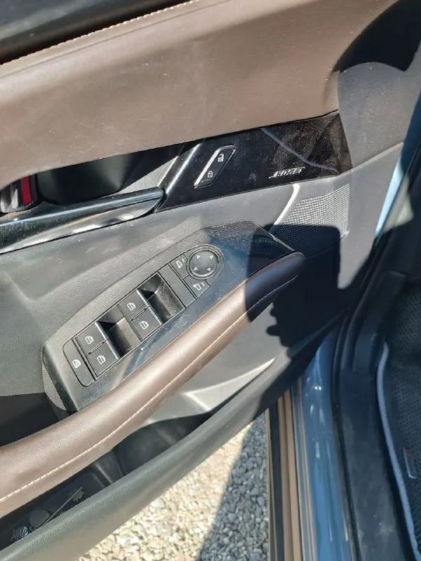 Mazda cx-30 awd 2.5 2020 год полный привод. состояние нового авто! пробег 60 тыс, на 55 тыс сделано большое то. замена масел везде (коробка, приводы) двигатель надежный 189 сил, коробка aisin обычный автомат. комплектация: - led оптика - авто дальний - камера заднего вида - адаптивный круиз - car play, - удержание в полосе, - мертвые зоны, - двух зонный климат, - бесключевой доступ, - музыка bose - люк - очень красивый цвет владею авто 4 года, не избавляюсь, машина в отличном состоянии, ночевала всегда в гараже, бережная эксплуатация. зимняя резина с дисками в отличном состоянии в комплекте идёт! вся безопасность на месте, любые проверки. цена 2 550 000 руб, торг +7 949 303 2834 📞 звоните: +7(949)3032834 - фотография - 6