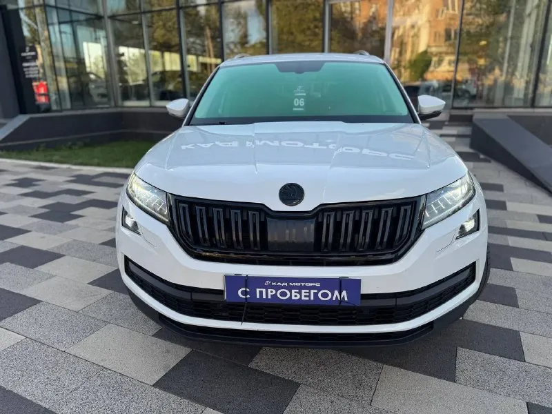 Продам шкода кодиак,2019года,215000км пробег,2.0 дизель, полный привод, в отличном состоянии, мотор, коробка, на 5+, по кузову все в родне, машина в донецке, переофомление в мрэо без проблем, вы будите 3м хозяином, цена 2800000,. , +79495089339 - фотография - 2