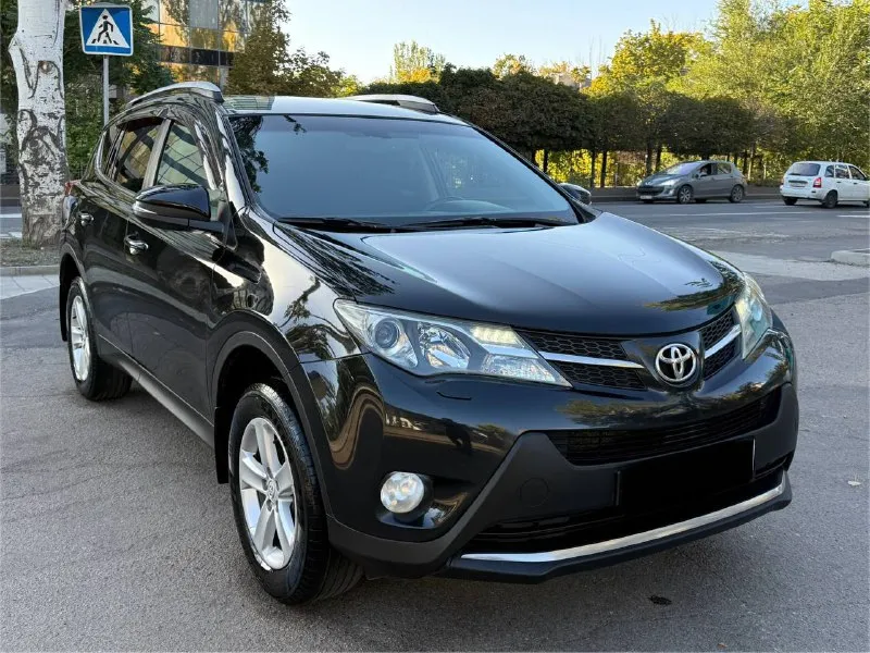 Продам toyota rav4 2.0 бензин год выпуска 2013 состояние идеальное. без вмятин царапин и рыжиков сервисные книги. сигнализация pandora парктроники камера заднего хода вложений не требует! любое оформление! я втарой хозяин! салон не затертый не порваный авто полностью обслужена до мелочей полный привод работает! мотор работает ровно. коробка переключает идеально климат контроль работает все жидкости заменены! стекла все родные каждая кнопка работает) цена 1.790₽ торг. +7-949-794-46-27 остольные вопросы по телефону звоните в любое время. - фотография - 2