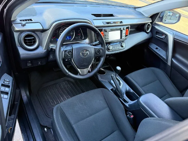 Продам toyota rav4 2.0 бензин год выпуска 2013 состояние идеальное. без вмятин царапин и рыжиков сервисные книги. сигнализация pandora парктроники камера заднего хода вложений не требует! любое оформление! я втарой хозяин! салон не затертый не порваный авто полностью обслужена до мелочей полный привод работает! мотор работает ровно. коробка переключает идеально климат контроль работает все жидкости заменены! стекла все родные каждая кнопка работает) цена 1.790₽ торг. +7-949-794-46-27 остольные вопросы по телефону звоните в любое время. - фотография - 7