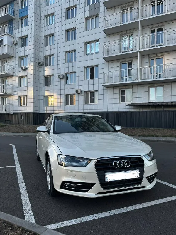 Audi a4 в8 restaling 🚘 1.8 tfsi ( едет очень бодро)☄️ 2️⃣0️⃣1️⃣2️⃣ года выпуска коробка - робот 🤖 пробег 177 тысяч 💯 в машине было сделано и заменено:поршни, шатуны, вкладыши, цепи грм, опорный кронштейн распредвалов(последней ревизии), тефлоновые кольца на форсунках, все сальники и прокладки, помпа, клапана и магниты фазовращателя, тормозные колодки🛠️ заменено масло в коробке, а также все жидкости в машине и новые фильтра кондиционер обслужен, заправлен, работает исправно✅ подогрев сидений и зеркал🔥 двухзонный климат контроль мульти руль, гур, usb, aux, музыка, компьютер💻 салон чистый, не прокуренный🧼 проверка авто на любом вашем сто в машину сел, завел и поехал хоть в москву, хоть в питер 🏙️ продажа от собственника, переоформление +79497127735 женя - фотография - 3