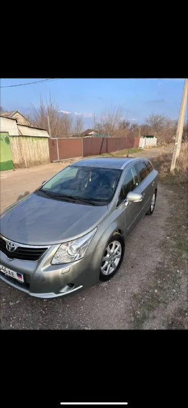 Toyota avensis 2011 2.2 дизель акпп двигатель d-сat 2,2 d пробег 262 тыс. км кoмфopтaбeльный авто с объемным багaжником. резина рirelli. резина зимы. есть вся подтверждающая документация. пригнан в 22 году из польши. на днр номерах, не пятилетка!!! обмен на кроссовер!!! заменены подушки двигателя и тормозные диски. резина в комплекте стоимость 1.010.000₽ торг+79497394547 - фотография - 2