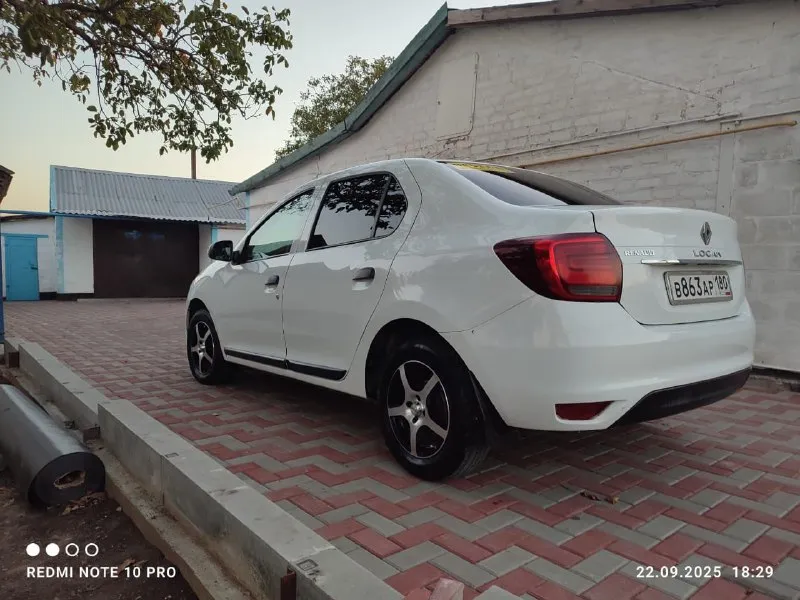 Renault logan 2018 1.5 мт 150 000 родного пробега 2 хозяина мотор 1.5 турбо дизель коробка механика, очень экономичный автомобиль 5/100 машина в хорошем состоянии, технически в отличном. без каких либо нареканий, кондиционер работает холодит отлично 2 электро стеклоподъёмника, регулировка зеркал. новая летняя резина на новых литых дисках. второй комплект зимней на штампах. хорошая лед оптика, штатная мультимедиа, дорогие чехлы по документам полный порядок цена 850 000 территориально г мариуполь тел+79496208762 если не можете дозвониться пишите в телеграм. - фотография - 6