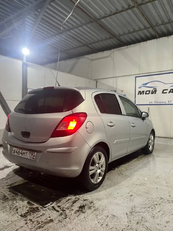 В продаже opel corsa(с кондиционером)❄ цена 435 тыс (торг) 2007 год 1.4 автомобиль чистый и ухоженный, салон не прокуренный, по кузову без рыжиков и гнили, дно и пороги в идеальном состоянии. автомобиль 6 лет в одной семье документы в полном порядке город луганск +79591883250 📞 звоните: +7(959)1883250 - фотография - 4