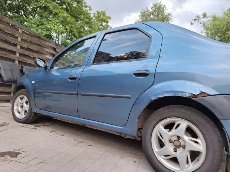 ‼продам dacia logan дача логан‼ ✅2007 год ✅193 тыс пробега ✅двигатель 1.4 бензин, газ ✅механика ✅по комплектации: гур, сигнализация, музыка (usb, aux), стоит новая летняя резина, передние элекстростеклоподъемники, электрозеркала, обогрев заднего стекла. есть вопросы по замкам! нужно делать заднюю левую арку, дно целое, правый порог подмятый! газ вписан в птс, но им нужно заниматься! я собственник, владею 2 года!остальные вопросы по телефону. 🔥цена: 260 тыс. рублей, торг🔥 осмотр г. луганск, +79591660036 виталий 📞 звоните: +7(959)1660036 - фотография - 9