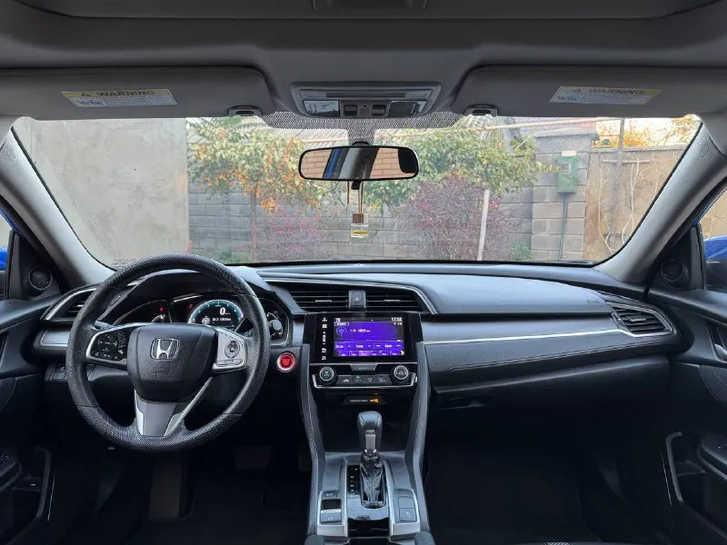 Первая цена по россии! honda civik 2018 года выпуска двигатель 2.0 бензин коробка автоматическая пробег 130 тыс. км один хозяин, 2 ключа. зимний комплект резины на титановых дисках двигатель, коробка, ходовая на 5+ авто полностью обслужен и не какого вложения не требует! очень жирная комплектация, заводской автозапуск с ключа, люк, бесключевой доступ, круиз. цена 1.590 тыс. ₽ (готов на торг у капота) звоните по +79498477720 📞 звоните: +7(949)8477720 - фотография - 9