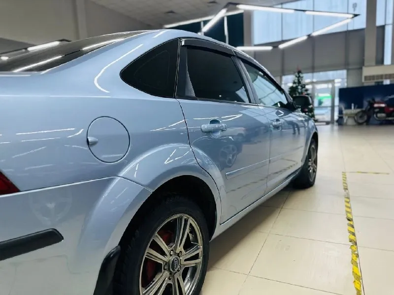 💶 цена:450000 📮 город:макеевка 🚘 марка / модель: ford фокус 2 📅 год выпуска:2005 📊 пробег:234000 ⛽ двигатель (тип, объем, мощность):1.6 бензин ✅ vin код: 🔧 тип кпп:механика 👨‍⚖ владельцев в птс: ⏳ срок владения:9 месяцев 📝 описание: ☎ контактный телефон:+79493895026 📞 звоните: +7(949)3895026 - фотография - 3