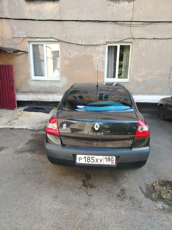 К продаже рено меган отличное состояние для своих лет покупка и регистрация 2006 4 хозяина ходовая отлично, плотная мягкая двигатель работает отлично кпп отлично дно, пороги, арки дверей, всё целое, салон чистый гур кондиционер 6 подушек безопасности аbs эл. стеклоподьемники и эл. зеркала подогрев передних сидений музыка сигнализация заводская цена 425 т. р. +79494213117 +79495206167 - фотография - 3