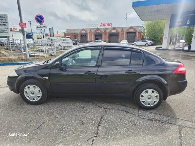 К продаже рено меган отличное состояние для своих лет покупка и регистрация 2006 4 хозяина ходовая отлично, плотная мягкая двигатель работает отлично кпп отлично дно, пороги, арки дверей, всё целое, салон чистый гур кондиционер 6 подушек безопасности аbs эл. стеклоподьемники и эл. зеркала подогрев передних сидений музыка сигнализация заводская цена 425 т. р. +79494213117 +79495206167 - фотография - 4