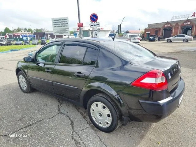 К продаже рено меган отличное состояние для своих лет покупка и регистрация 2006 4 хозяина ходовая отлично, плотная мягкая двигатель работает отлично кпп отлично дно, пороги, арки дверей, всё целое, салон чистый гур кондиционер 6 подушек безопасности аbs эл. стеклоподьемники и эл. зеркала подогрев передних сидений музыка сигнализация заводская цена 425 т. р. +79494213117 +79495206167 - фотография - 7