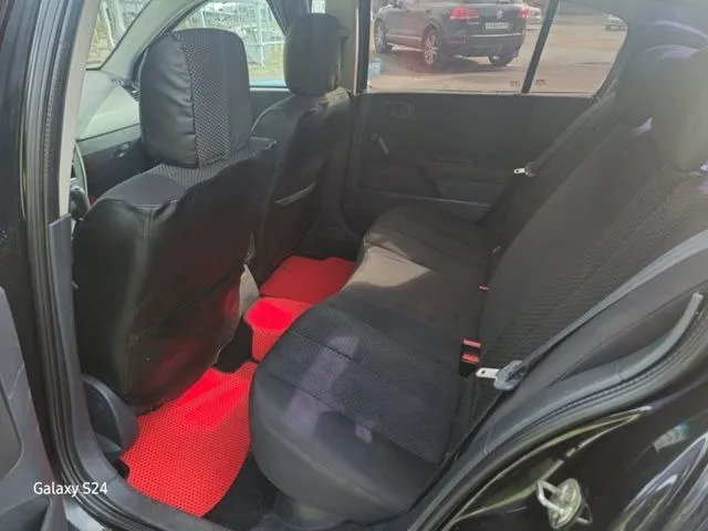 К продаже рено меган отличное состояние для своих лет покупка и регистрация 2006 4 хозяина ходовая отлично, плотная мягкая двигатель работает отлично кпп отлично дно, пороги, арки дверей, всё целое, салон чистый гур кондиционер 6 подушек безопасности аbs эл. стеклоподьемники и эл. зеркала подогрев передних сидений музыка сигнализация заводская цена 425 т. р. +79494213117 +79495206167 - фотография - 9