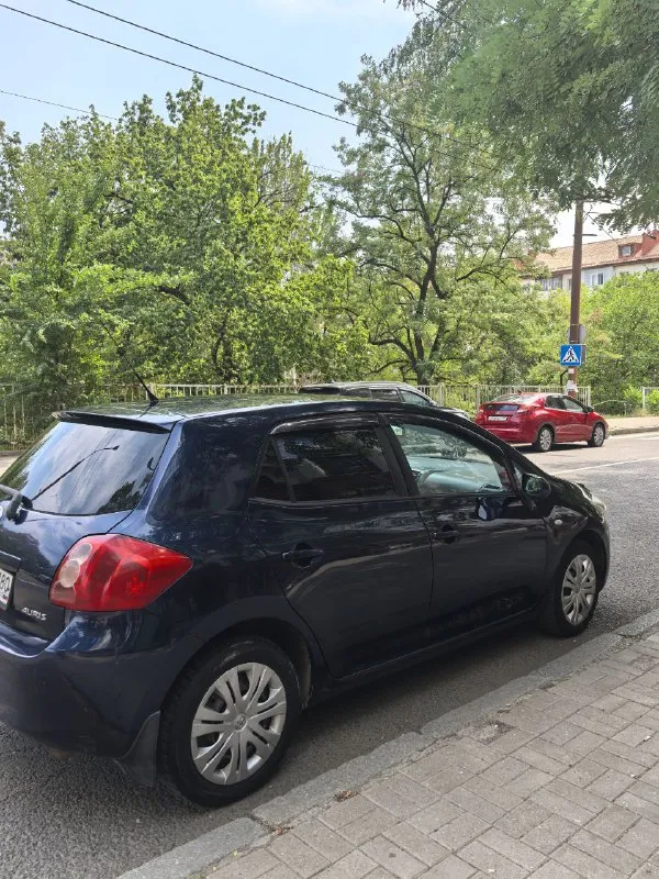 Toyota auris, 2008 г. 1.6, механика, 124 л. с. , надежная и экономная, вместительная и комфортная! машина во владении 2 года, обслуживание своевременное. двухзонный климат, стеклоподъемники, подогрев зеркал, заднего стекла. 600 000 р. торг. тел +79493584822 +79493373725 - фотография - 6