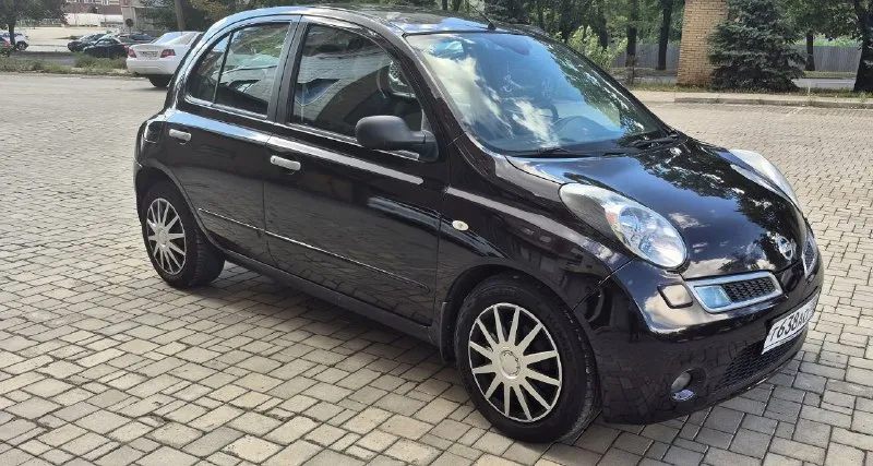 Nissan micra 2010г мотор 1.4 + акпп. пробег 115т. км официальный автомобиль, покупался в донецке у дилера " алекс " максимальная комплектация- без ключевой доступ, датчик дождя + света, подогревы сидений, противотуманные фары, климат контроль, сенсорная магнитола + usb + навигация. полный комплект документов и ключей с салона. присутствуют мелкие сколы и царапины, машина не новая. технических проблем нет. продажа с переоформлением. осмотр в донецке цена 630т. р +79497031476 - фотография - 4