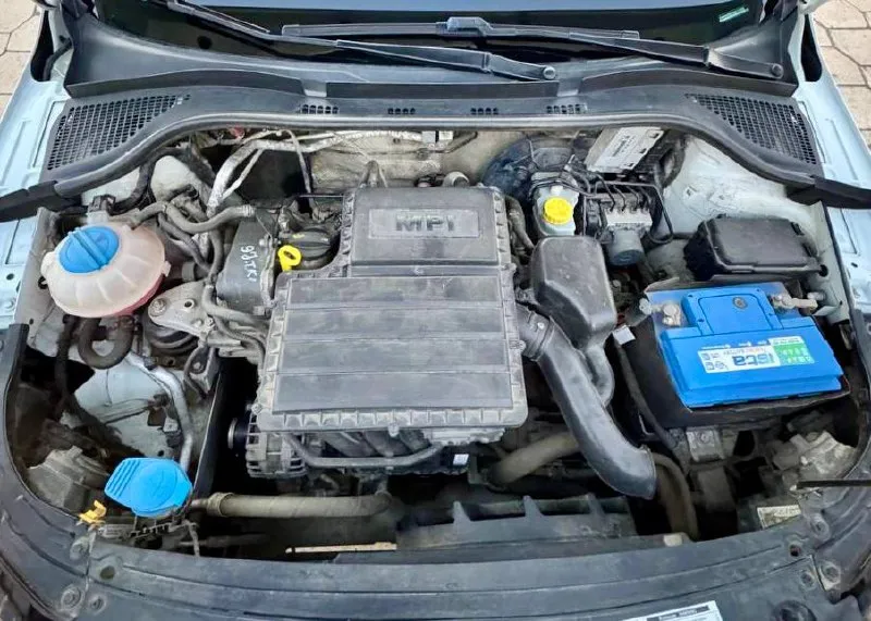 🚙 skoda rapid 💰цена: 990 000р. 🏢город: мариуполь 📅год выпуска: 2017 🧾пробег: 148 450 км. ⚙️двигатель: 1.6 ⛽топливо: бензин ⚙️кпп: механика 📞 телефон: +7-949-727-41-51 +7-989-263-55-56 +7-949-551-91-52 💾 описание: всеми любимый, проверенный временем -. .. ackground-image:url('//telegram. org/img/emoji/40/e29c85.png')">✅ лифтбэк - огромный багажник. ✅ надежный двигатель. ✅ маленький расход топлива. ✅ подтвержденный пробег. ✅ южная эксплуатация. климат-контроль ❄️ (работает отлично), кожаный мульти-руль, электропакет, abs, airbag, птф, усилитель руля, центральный замок, штатная магнитола с bluetooth, подогрев сидений, оригинальные литые диски 16-го радиуса, подлокотник, бортовой компьютер. улица шевченко 2️⃣6️⃣9️⃣ 🏦 возможна продажа в кредит по двум документам. - фотография - 10