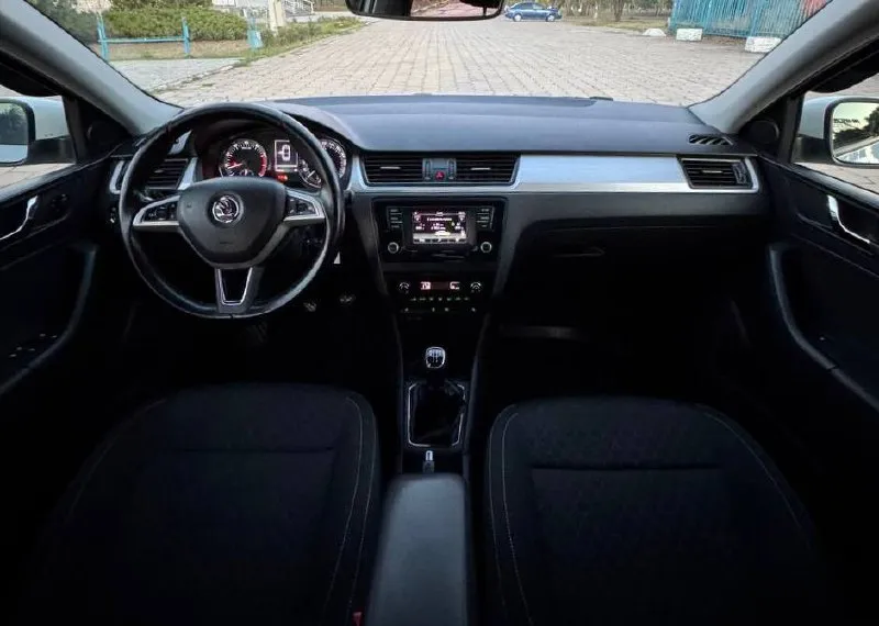 🚙 skoda rapid 💰цена: 990 000р. 🏢город: мариуполь 📅год выпуска: 2017 🧾пробег: 148 450 км. ⚙️двигатель: 1.6 ⛽топливо: бензин ⚙️кпп: механика 📞 телефон: +7-949-727-41-51 +7-989-263-55-56 +7-949-551-91-52 💾 описание: всеми любимый, проверенный временем -. .. ackground-image:url('//telegram. org/img/emoji/40/e29c85.png')">✅ лифтбэк - огромный багажник. ✅ надежный двигатель. ✅ маленький расход топлива. ✅ подтвержденный пробег. ✅ южная эксплуатация. климат-контроль ❄️ (работает отлично), кожаный мульти-руль, электропакет, abs, airbag, птф, усилитель руля, центральный замок, штатная магнитола с bluetooth, подогрев сидений, оригинальные литые диски 16-го радиуса, подлокотник, бортовой компьютер. улица шевченко 2️⃣6️⃣9️⃣ 🏦 возможна продажа в кредит по двум документам. - фотография - 8