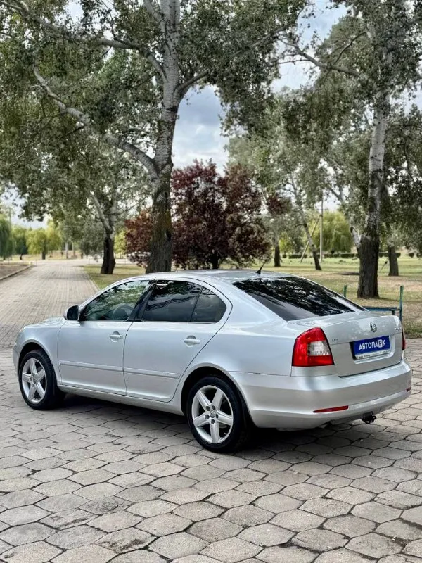 🇨🇿 skoda octavia a5 💰цена: 1 030 000р. 🏢город: мариуполь 📅год выпуска: 2009 🧾пробег: 196 625 км. ⚙️двигатель: 1.6 ⛽топливо: бензин ⚙️кпп: механика 📞 телефон: +7-949-551-91-52 +7-949-727-41-51 +7-989-263-55-56 💾 описание: - фотография - 6