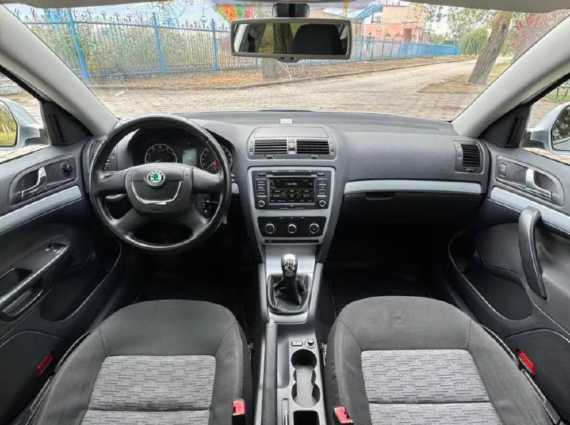 🇨🇿 skoda octavia a5 💰цена: 1 030 000р. 🏢город: мариуполь 📅год выпуска: 2009 🧾пробег: 196 625 км. ⚙️двигатель: 1.6 ⛽топливо: бензин ⚙️кпп: механика 📞 телефон: +7-949-551-91-52 +7-949-727-41-51 +7-989-263-55-56 💾 описание: - фотография - 8