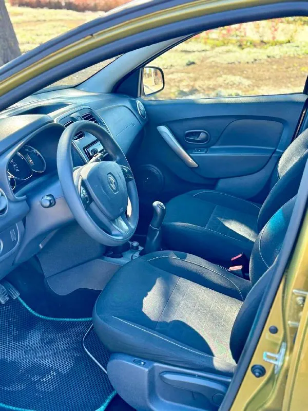 🇫🇷 renault sandero stepway 💰цена: 950 000р 🏢город: мариуполь 📅год выпуска: 2015 🧾пробег: 114 691 км. ⚙️двигатель: 1.6 8v ⛽топливо: бензин ⚙️кпп: механика 📞 телефон: +7-949-727-41-51 +7-989-263-55-56 +7-949-551-91-52 💾 описание: комфортный, вместительный автомобиль с высоким клиренсом и большой надёжностью, всё время обслуживался у официального дилера строго по регламенту. ✅ состояние нового автомобиля! ✅ один владелец, птс оригинал. ✅ оригинальный пробег. ✅ родная краска 100% ✅ хорошая комплектация. надежный двигатель renault к7м 1.6 8-ми клапанный, простой и надёжный, коробка переключает идеально. салон как в новой машине. вложений не требует никаких. кондиционер ❄️, полный электропакет, гур, abs, птф, центральный замок, рейлинги на крыше, круиз-контроль, подогрев сидений. улица шевченко 269 🏦 возможна продажа в кредит по двум документам. - фотография - 9