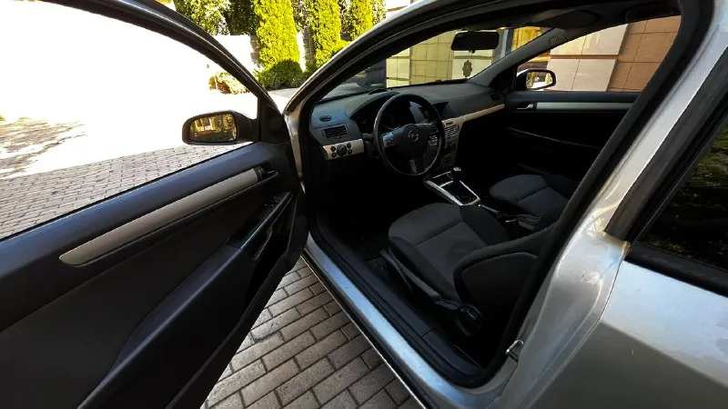 ✔️в продаже 🏎️ opel astra gtc 🐎 1.8 🕹️кпп механика ✔️год выпуска 2008 🇷🇺рф учёт любой вид переоформление ✔️хорошая комплектация, подогрев передних сидений, электро регулировка зеркал, мульти руль, датчик света-дождя. 💰цена 530.000 тысяч рублей торг номер:+79494821415 так же на этом номере (telegram) 📞 звоните: +7(949)4821415 - фотография - 5