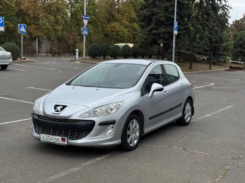 Продам peugeot 308 2008 год автомобиль местный, не пригон, был куплен в автосалоне в донецке, за все время два хозяина! без дтп в отличном состоянии для своих лет! двигатель бензин 1.6, классический автомат климат контроль(заправлен работает)esp abs, гур, подогрев сидений,4 электростеклоподъемника пробег 169 тыс км 💰цена: 420.000 г. донецк +79493690225 - фотография - 3