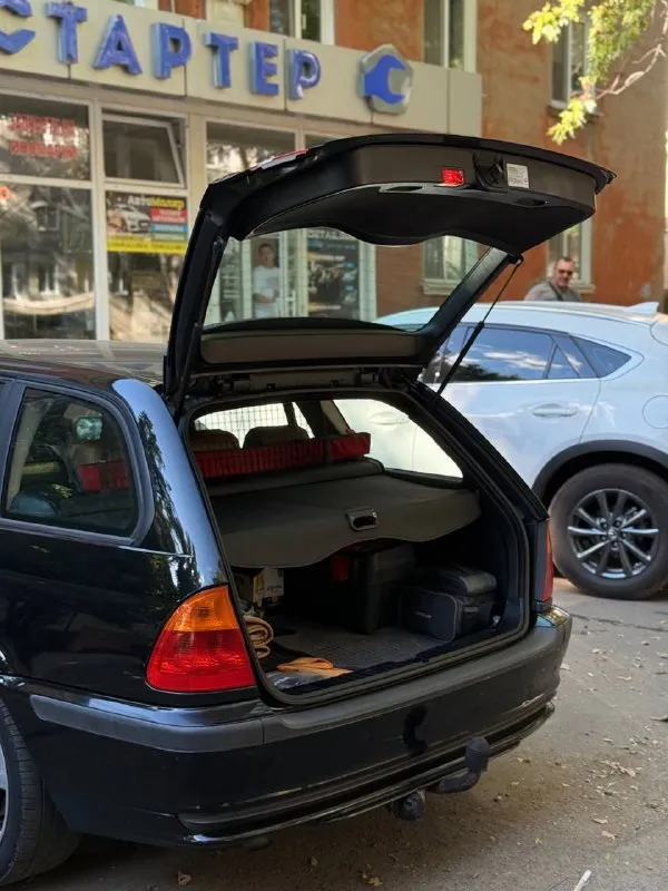 Продается bmw 3 серии e46 touring 318d (2004 г. в.) двигатель:дизельный m47n 2.0 коробка передач: 5-ступенчатая механика привезена из германии лично. из последнего: подвеска: замена передних рычагов meylehd, заменил передние стойки и втулки стабилизатора febi, опорные подшипники передние lemforder, задняя подвеcка полностью перебиралась в прошлом году. реставрированы топливные форсунки, заменены датчики: тнвд и топливной рампы (bosch), так же есть все накладные и старые запчасти. заменил ремни кондиционера и приводной gates, ina. впускной коллектор чищу каждый год, заслонки удалены, свечи накала beru. замена масла каждые 8-10 тыс. км. , практически на все есть накладные и старые детали. современная android-магнитола teyes сс3 с видео регистратором, кондиционер дует хорошо. комплект зимних и летних ковриков. по кузову есть нюансы цена: 960 000 рублей пробег 335000 км. готов на любые проверки возможен торг +79494267281 📲 tg: @doneckui 📞 звоните: +7(949)4267281 - фотография - 10