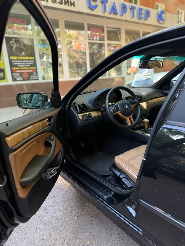 Продается bmw 3 серии e46 touring 318d (2004 г. в.) двигатель:дизельный m47n 2.0 коробка передач: 5-ступенчатая механика привезена из германии лично. из последнего: подвеска: замена передних рычагов meylehd, заменил передние стойки и втулки стабилизатора febi, опорные подшипники передние lemforder, задняя подвеcка полностью перебиралась в прошлом году. реставрированы топливные форсунки, заменены датчики: тнвд и топливной рампы (bosch), так же есть все накладные и старые запчасти. заменил ремни кондиционера и приводной gates, ina. впускной коллектор чищу каждый год, заслонки удалены, свечи накала beru. замена масла каждые 8-10 тыс. км. , практически на все есть накладные и старые детали. современная android-магнитола teyes сс3 с видео регистратором, кондиционер дует хорошо. комплект зимних и летних ковриков. по кузову есть нюансы цена: 960 000 рублей пробег 335000 км. готов на любые проверки возможен торг +79494267281 📲 tg: @doneckui 📞 звоните: +7(949)4267281 - фотография - 7