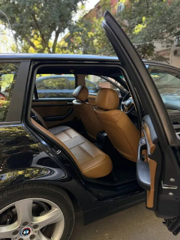 Продается bmw 3 серии e46 touring 318d (2004 г. в.) двигатель:дизельный m47n 2.0 коробка передач: 5-ступенчатая механика привезена из германии лично. из последнего: подвеска: замена передних рычагов meylehd, заменил передние стойки и втулки стабилизатора febi, опорные подшипники передние lemforder, задняя подвеcка полностью перебиралась в прошлом году. реставрированы топливные форсунки, заменены датчики: тнвд и топливной рампы (bosch), так же есть все накладные и старые запчасти. заменил ремни кондиционера и приводной gates, ina. впускной коллектор чищу каждый год, заслонки удалены, свечи накала beru. замена масла каждые 8-10 тыс. км. , практически на все есть накладные и старые детали. современная android-магнитола teyes сс3 с видео регистратором, кондиционер дует хорошо. комплект зимних и летних ковриков. по кузову есть нюансы цена: 960 000 рублей пробег 335000 км. готов на любые проверки возможен торг +79494267281 📲 tg: @doneckui 📞 звоните: +7(949)4267281 - фотография - 8