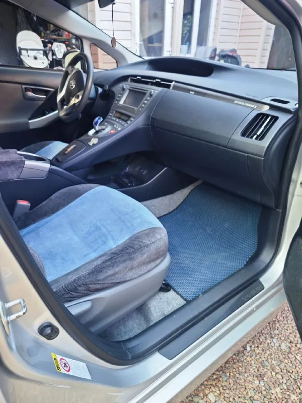 Экологичный супергерой на страже вашего бюджета! 🦸‍♂️ внимание, автолюбители! продаётся чудо-машина toyota prius plug-in — настоящий энерджайзер на колёсах! этот автомобиль настолько бережлив, что даже ваша банковская карта скажет вам спасибо. почему prius — это любовь с первого взгляда: год выпуска: 2015 — в самом расцвете сил! пробег: 95 500 миль — как новенький! тип: гибрид — экономит топливо лучше, чем ваша бабушка на рынке экологичность: ну просто ангел на дороге! комфорт: всё для вашего удобства низкий расход топлива — ваши деньги останутся в кармане современная начинка — никаких проблем с электроникой стильный дизайн — все будут оборачиваться экономичный налог — ещё один плюс для вашего кошелька цена вопроса: всего 1 700 000 рублей — инвестиция в экологичное будущее! 📞 телефон для связи: +79494771899 p. s. этот prius настолько хорош, что даже электромобили завидуют! 🚗✨ 📲 tg: @knorozaleksandr 📞 звоните: +7(949)4771899 - фотография - 6