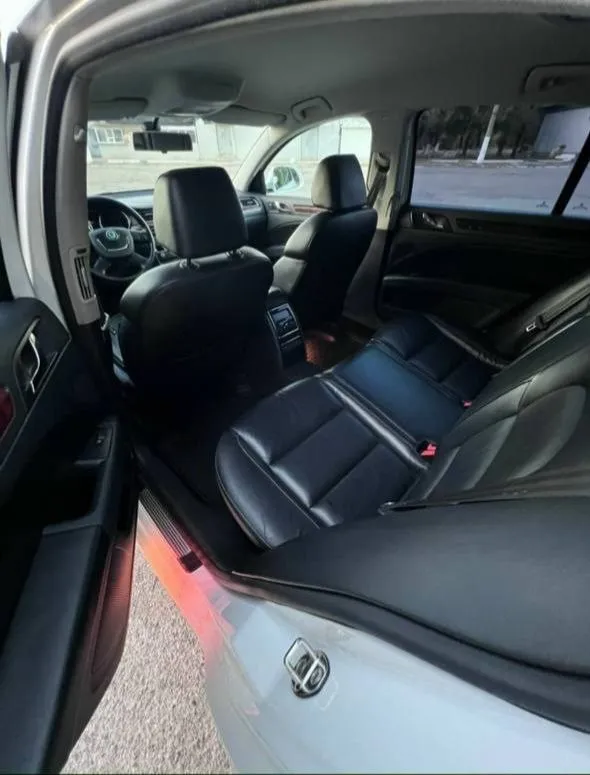 Skoda superb 2012 1.8 240 оригинального пробега! зеленая автотека! без дтп! родной окрас, родные стекла включая лобовое! фары, фонари так же оригинальные! все кузовные элементы заводские и не крученные! никакой коррозии! машина южная! 79192711107 владислав 📲 tg: @tot_kto_dovezet_tebya_do_doma 📞 звоните: +7(919)2711107 - фотография - 4