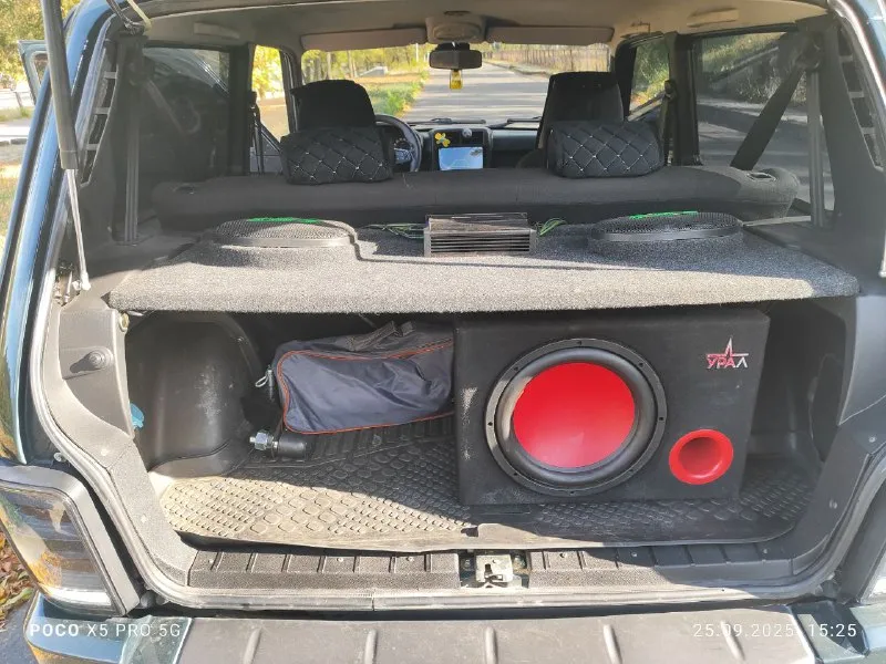 🚀🚀🚀продам🚨🚨🚨 лада нива 212140, 2023 г. в., пробег 55000 км. на рф учёте, по птс я 3 - й владелец. автомобиль в максимальной комплектации, abs, гур, электро подъёмники передних стекол, кондиционер, подогрев передних сидений, установлена сигнализация, мульти руль, автомагнитола teyes, камера заднего вида + регистратор, хорошая аудио подготовка, звучит достойно, обесшумлена в круг. автомобиль вовремя обслуживался, по бездорожью не передвигался. масло менялось каждые 7000 км. расход по городу 10 литров, по трассе 8.5 км. , салон в отличном состоянии, автомобиль в родном окрассе 100%. коробка, мосты, раздатка в идеальном состоянии. цена 1000000 🍋. возможна продаже с номерами, обсуждается отдельно. продажа связана с приобретением другого авто, классом выше. телефон для связи +79495180563, территориально г. донецк. - фотография - 7