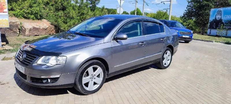 Продам фольксваген пассат б6.
Город. Донецк
Год 2008
Мотор. 1.8 tsi
Без дтп
Коробка. Автомат ( не дсг)
Комплектация r-line.
Климат. Подогрев сидений, зеркал, лобового. Круиз контроль. Камера заднего вида. Магнитола андроид. Электро регулировка сидений.
Салон сиденья кожа и алькантара. И многое другое. Мотор не дымит не троит. Коробка переключает плавно не буксует не пинает.
Цена 620000 рублей.
Остальные вопросы по телефону
+79495328524 - фотография - 2