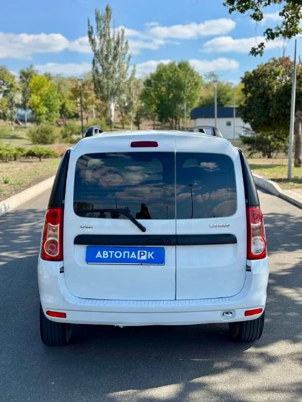 🚘 lada largus 💰цена: 750 000р 🏢город: мариуполь 📅год выпуска: 2018 🧾пробег: 164 573 км. ⚙️двигатель: 1.6 16v. ⛽топливо: бензин ⚙️кпп: механика 📞 телефон: +7-949-727-41-51 +7-989-263-55-56 +7-949-551-91-52 💾 описание: всеми любимый, очень над. .. " style="background-image:url('//telegram. org/img/emoji/40/e29c85.png')">✅ один владелец. ✅ заводской краска (один косметический подкрас) ✅ 1.6 16-ти клапанный. ✅ южная эксплуатация. двигатель 1.6 16-ти клапанный, очень надежный, шустрый и не прихотливый, коробка переключает идеально. ходовая часть отличная. салон в отличном состоянии. ✅ кондиционер, подогрев сидений, две подушки безопасности, два электро стеклоподъемника, гур, abs, центральный замок, магнитола с bluetooth, сигнализация с автозапуском и управлением через смартфон. улица шевченко 2️⃣6️⃣9️⃣ 🏦 возможна продажа в кредит по двум документам. - фотография - 5
