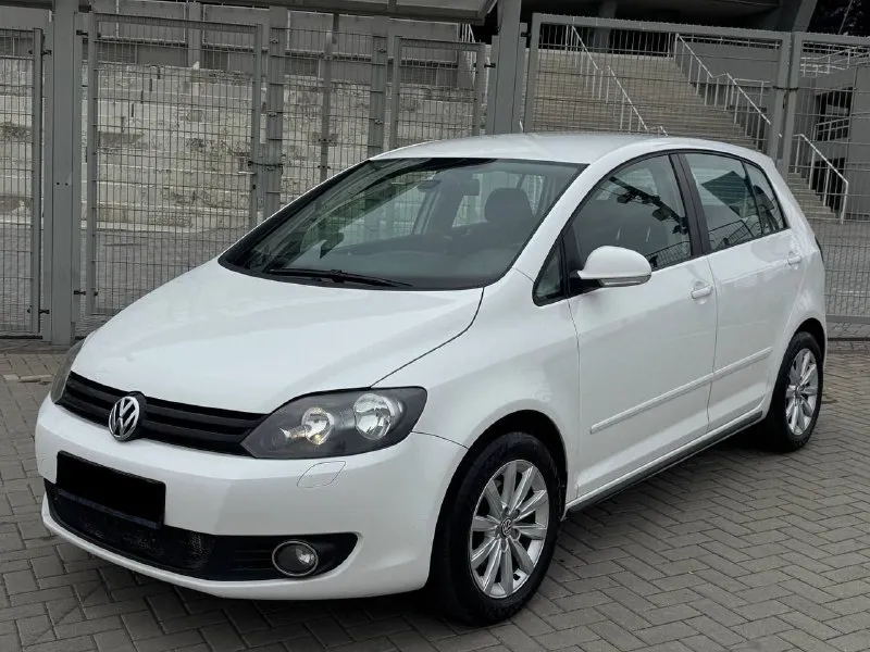 Продам volkswagen golf plus
Год выпуска 2011
Объем двигателя 1.6
Коробка механика надежная сочетания двигателя и коробки пробег в авто 113.000 км !один хозяин за всё время эксплуатации ! Автотека зелёная без дтп !комплектация-
Стоит штатная мультимедия работает отлично, камера заднего вида
4 Электро стёклаподъемника,
Подогрев сидений, климат контроль двух зонный,
Подогрев заднего/переднего лобового и зеркал, abs/esp, электро регулировка складывания боковых зеркал! Датчики дождя, датчики света система адаптивного освещения (afs) хорошая акустика,
Сигнализация, центральный замок авто в отличном состоянии
По кузову, рыжиков и вздутия нет, от слова совсем!
, Коробка в отличном состоянии машина полностью обслужена от и до вложений не требует все чеки сохранились !ходовая часть недавно была обслужена полностью !
Салон в отлично сохранилась, работает каждая кнопочка!
По документам полный порядок, любой вид оформления!цена 985.000.р аргументи
📲 Tg: @klimenko_f
📞 Звоните: +7(949)5174855 - фотография - 1
