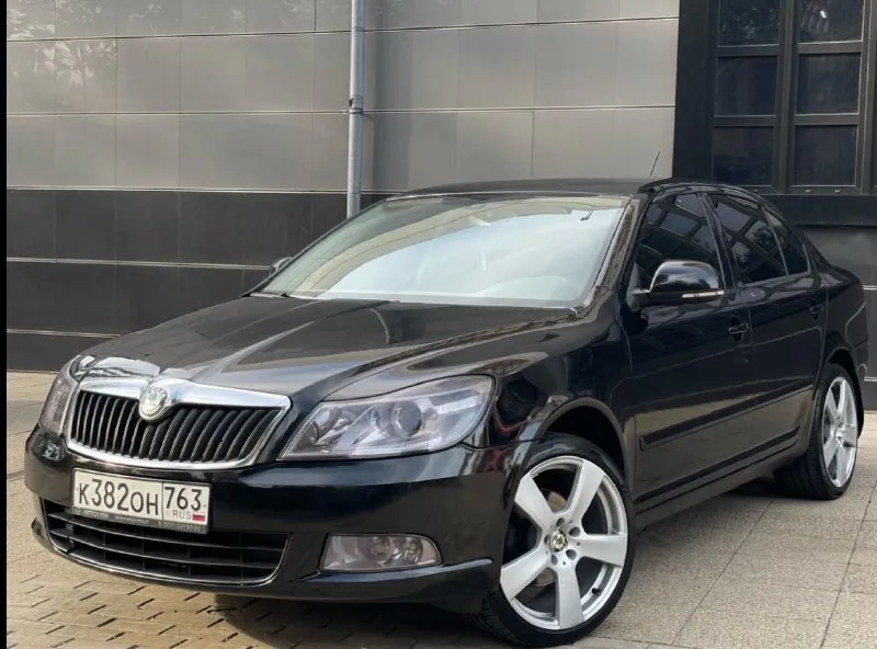 Skoda octavia год - 2011 пробег - 254.581 обьем - 1.8 (автомат) двигатель коробка без нареканий, работает все в штатном режиме, заменены масла и фильтра обслуживалась своевременно, автомобиль не требует вложений сел -поехал юридический чистый, без дтп штрафов запретов авто без ржавчины и гнили царапин и сколов телефон +79493947950 цена 800.000 - фотография - 2