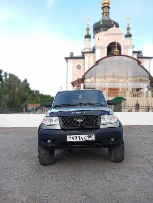 Продам уаз патриот 2014 г двигатель 2,7 пробег 124000 тысяч комплектация с кондиционером есп гур автомобиль в отличном техническом состоянии мотор, коробка, раздатка, блокировка все работает как нужно дополнительно установленная качественная 2 диновая магнитола, динамики провода под сабвуфер выведены в багажник. кому реально нужен хороший внедорожник, пишите звоните осмотр донецк цена : 799 т. р. тел :+79494928738 - фотография - 2