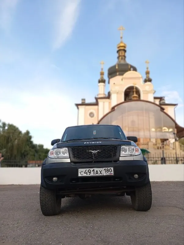 Продам уаз патриот 2014 г двигатель 2,7 пробег 124000 тысяч комплектация с кондиционером есп гур автомобиль в отличном техническом состоянии мотор, коробка, раздатка, блокировка все работает как нужно дополнительно установленная качественная 2 диновая магнитола, динамики провода под сабвуфер выведены в багажник. кому реально нужен хороший внедорожник, пишите звоните осмотр донецк цена : 799 т. р. тел :+79494928738 - фотография - 4