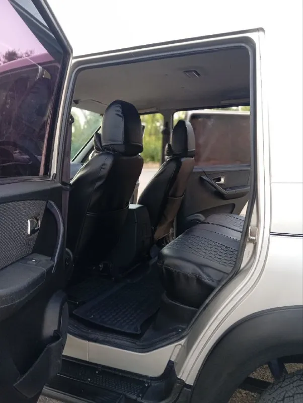 Продам уаз патриот 2014 г двигатель 2,7 пробег 124000 тысяч комплектация с кондиционером есп гур автомобиль в отличном техническом состоянии мотор, коробка, раздатка, блокировка все работает как нужно дополнительно установленная качественная 2 диновая магнитола, динамики провода под сабвуфер выведены в багажник. кому реально нужен хороший внедорожник, пишите звоните осмотр донецк цена : 799 т. р. тел :+79494928738 - фотография - 8