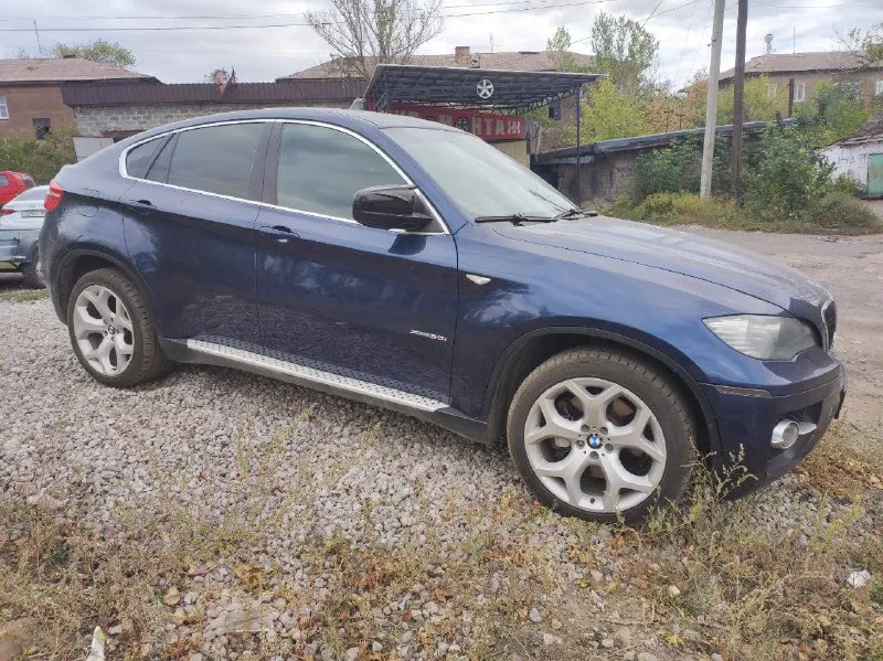 Продам бмв объём 4'4 год 2008 в хорошем состоянии безключевой доступ, доводчик дверей осмотр енакиево цена 1400 000 +79493292779 женя - фотография - 3