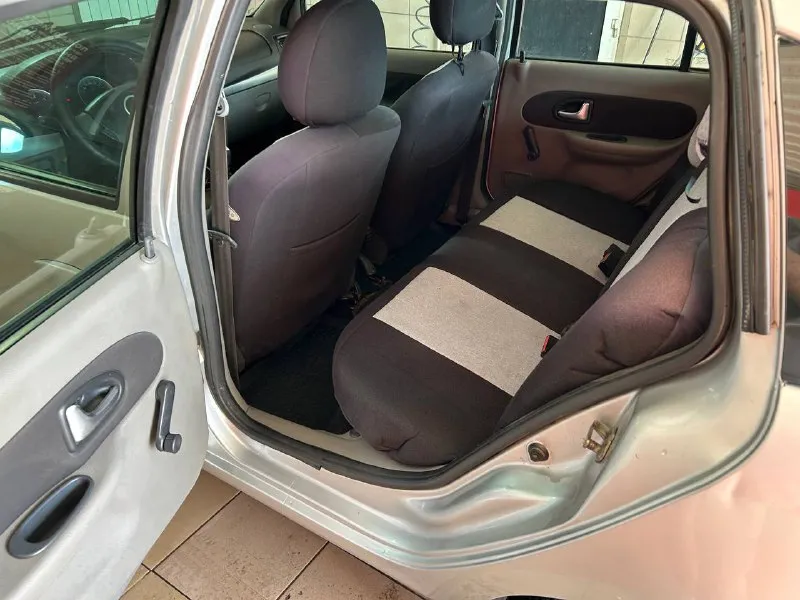 💶 цена:450 тысяч рублей 📮 город: макеевка 🚘 марка / модель: renault symbol 📅 год выпуска: 2010 📊 пробег: 306 тысяч км ⛽ двигатель (тип, объем): газ/бензин 1.4 🔧 тип кпп: механика 5 ст. 👨‍⚖ владельцев в птс: 1 📝 описание: двигатель масло не ест. не троит, не дымит. кпп переключает мягко без хрустов, не выбивает. по кузову не гнилая не ржавая, есть пара царапин и мелких вмятин. пробег оригинальный, не скрученный. комплектация: 2 передних электростеклоподъемника, гур, кондиционер, туманки, мультируль, подогрев заднего стекла, сигнализация. газ зарегистрирован, вписан в птс. 2тысячи назад заменили колодки перед/зад, сайлентблоки задней балки, ступичный подшипник, радиатор печки. ☎ контактный телефон: +7 949 512 5521 📲 tg: @bmbardirocrokodilo 📞 звоните: +7(949)5125521 - фотография - 9