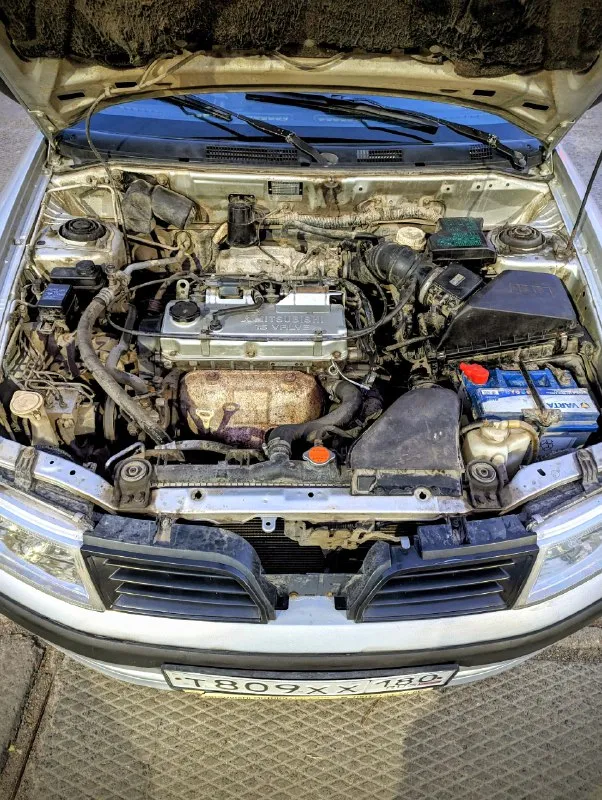 Mitsubishi carisma, 1,6л. 16v рест цена: 275 тыс. р. осмотр: г донецк, калининский район описание: 2002г. в., рестайлинг, двигатель 1,6л (103л. с.) 16v, пробег 207т. км. , коробка механика, гур, 4эсп+ доводчики, подогрев пер. сидений, электро рег зеркал, противотуманки, кондиционер (работает), abs, airbag (srs) водитель+пассажир, бортовой компьютер, цз+ сигнализация, 2ключа. состояние: двигатель, коробка - без нареканий, ходовка - свежая (недавно перебрана), кузов: дно, пороги, арки и т. д.- без гнили и рыжиков. машина обслужена (использовалась для дальних поездок). просторный, опрятный салон, вместительный багажник. ❗️переоформление в мрэо обязательно❗️ ❗️искатели идеала и торгаши - мимо, цена как за ланос❗️ все вопросы по телефону или при встрече +79496415133 📞 звоните: +7(949)6415133 - фотография - 6