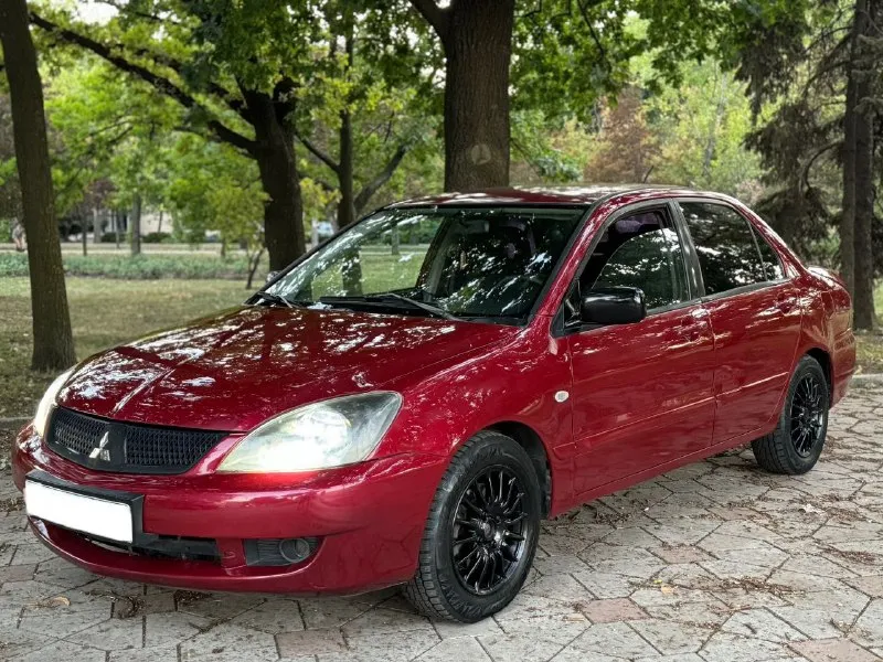 Продам лансер 9 год: 2007 тип кпп: автоматическая пробег: 197.000 любые проверки на вашем сто. дополнительная информация: продам лансер 9 двигатель 1.6 масло не расходует тяга хорошая, работает идеально. коробка автоматическая без пинков толчков и тд, также работает идеально. кондиционер работает отлично, заправлен. ( менял компрессор) стоит сенсорный магнитофон, хороша музыка. ходовку делал месяц назад новый бензобак. по машине было очень много всего сделано, технически машина исравна делать ничего не потребуется. вопросы по телефону цена: 570.000 хороший торг 📞 звоните: +79494976240 - фотография - 3