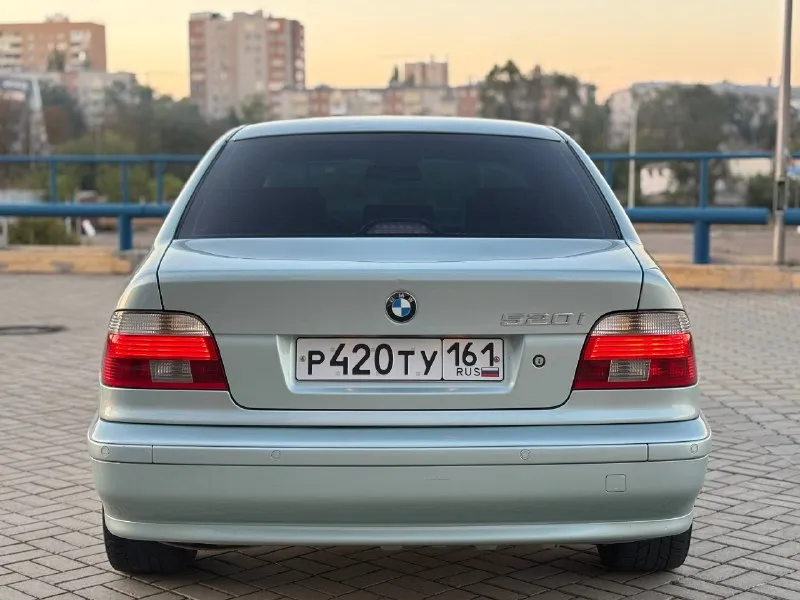 Bmw 520i 2001 год выпуска пробег 180 000км!! пробег подтверждённый мотор m54 2.2 170лс коробка автомат 5ст двухзонный климат контроль эл. сиденья подогрев сидений эл. зеркала м руль салон recaro e39 это пик машиностроение!(для меня) кузов очень живой красивый и ровный! мотор без расхода масла всю жизнь проехал на liqui moly маливден коробка переключает как новая! автомобиль в отличном состоянии! в первозданном виде! в красивом цвете мята диски r18 второй комплект дисков с новой резиной r16 в подарок хорошим людям!) акустика:каждая колонка каждая пищалка работает установлен процесорный pioneer ! адаптивный свет цена 790 000₽ остальные вопросы по телефону: +79496361868 (телега) +380681107552 (воцап телега) - фотография - 4