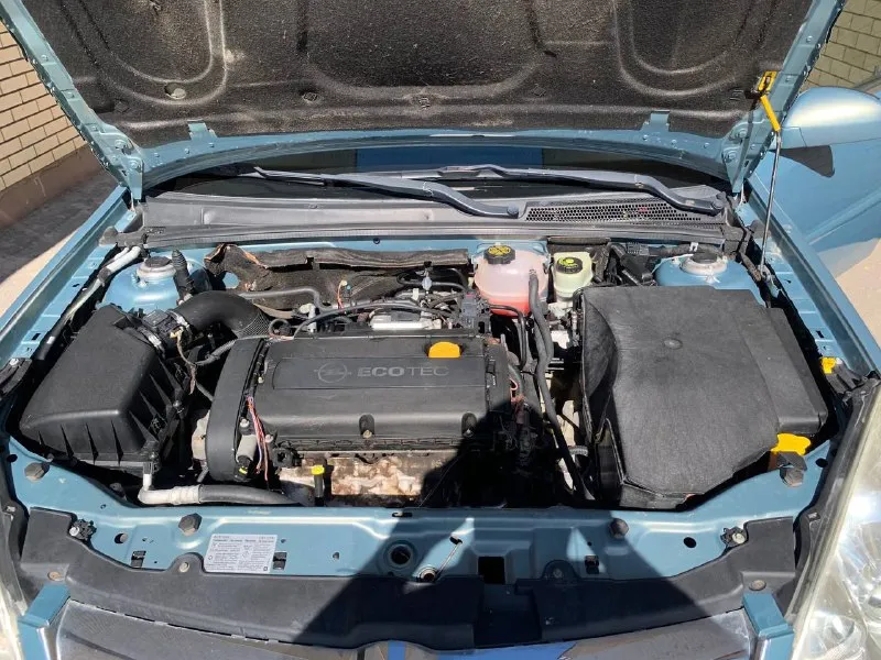 Цена: 620 000₽ быстрым торг продаю опель вектра год: 2008г мотор: 1.8. пробег 232 круиз контроль, мультируль, датчик света, датчик дождя, в полной комплектации своего года выпуска хорошая музыка, монитор двигатель в полном порядке, работает как часы, без стуков коробка работает ровно как нужно, без хрустов осмотр г. донецк стс/птс - оригинал, любое переоформление +79494593616 +79010007030 - фотография - 8